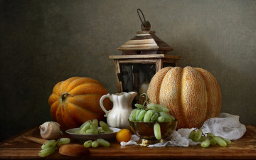 Картинка еда натюрморт фонарь тыквы виноград кувшин ложка