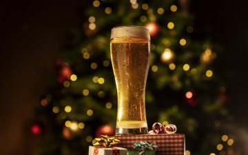 Картинка праздничные угощения бокал пена