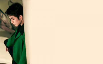 Картинка мужчины zhu+zanjin актер пальто угол