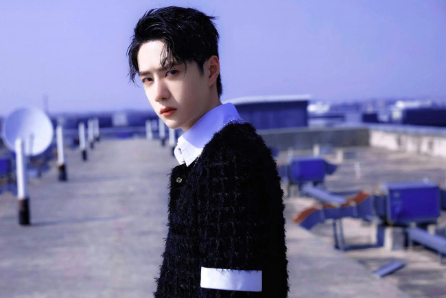 Обои картинки фото мужчины, wang yi bo, актер, пиджак