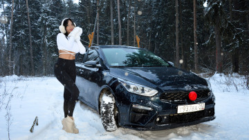 Картинка автомобили -авто+с+девушками красивая девушка kia