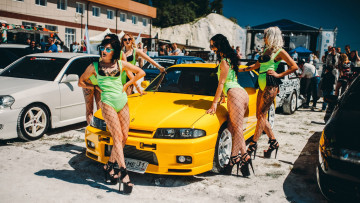 Картинка автомобили -авто+с+девушками красотки