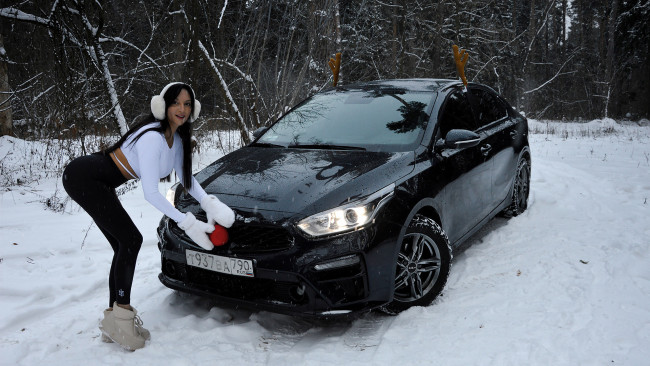 Обои картинки фото автомобили, -авто с девушками, красивая, девушка, kia