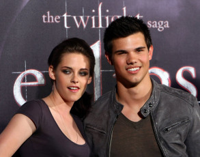 Картинка taylor lautner kristen stewart robert pattinson разное знаменитости сумерки