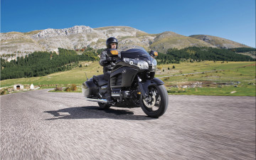 Картинка мотоциклы honda gold the wing f6b motorcycle