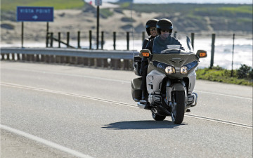 Картинка мотоциклы honda gold wing motorcycle