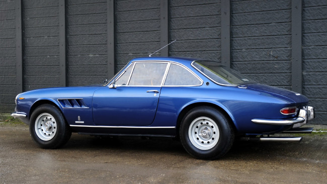 Обои картинки фото ferrari, 330, автомобили, италия, спортивный