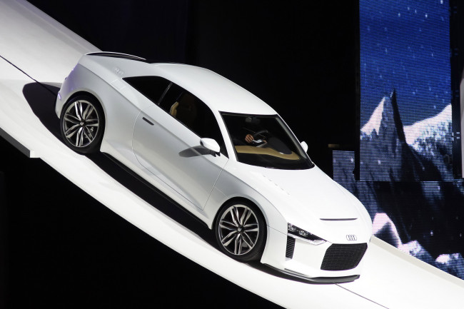 Обои картинки фото автомобили, выставки, уличные, фото, audi