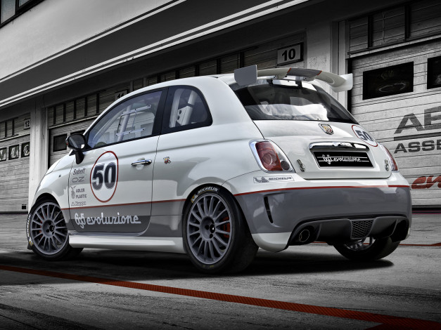 Обои картинки фото автомобили, fiat, abarth, 695, biposto, 2014