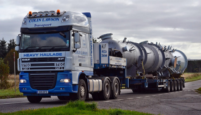 Обои картинки фото daf xf, автомобили, daf , выставка, улица, nv, шасси, нидерланды, тягачи, седельные, daf, автобусы, trucks