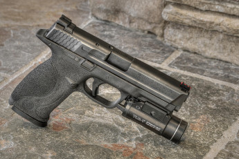 Картинка оружие пистолеты фонарик пистолет полуавтоматический springfield