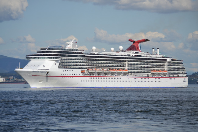 Обои картинки фото carnival miracle, корабли, лайнеры, лайнер, круизный