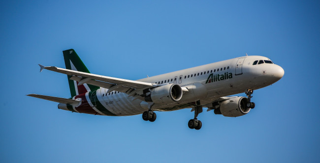 Обои картинки фото airbus a320, авиация, пассажирские самолёты, авиалайнер