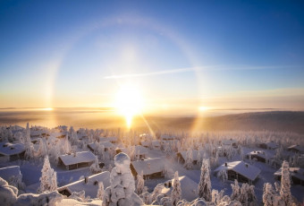 Картинка города -+пейзажи солнце пейзаж радуга облака небо вид город посёлок гало