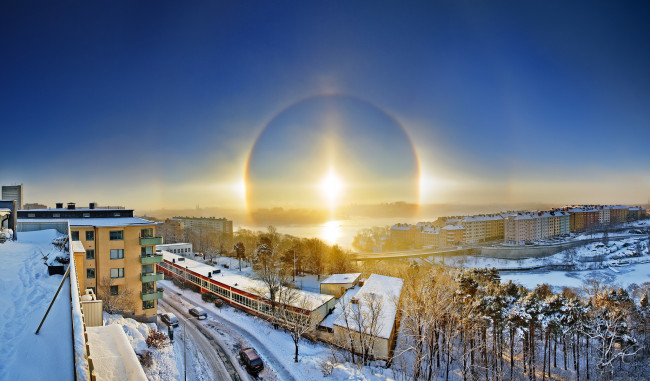 Обои картинки фото города, - пейзажи, небо, облака, радуга, гало, солнце, вид, город, посёлок, пейзаж
