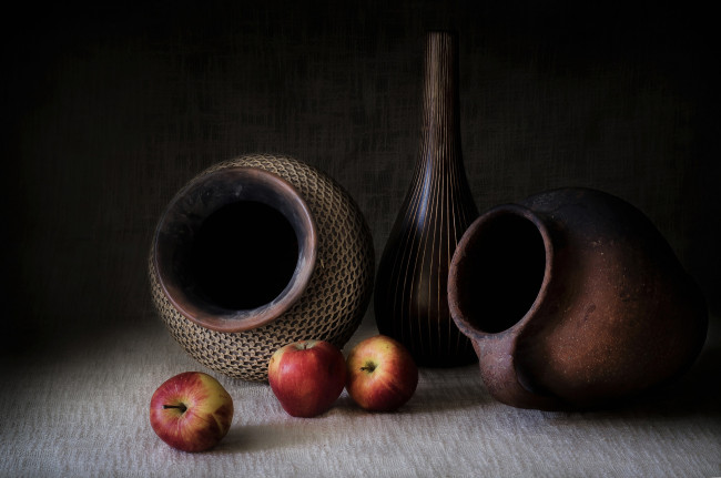 Обои картинки фото еда, натюрморт, яблоки, кувшин