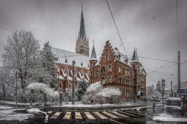 Обои картинки фото города, - панорамы, город, улица, храм, снегопад