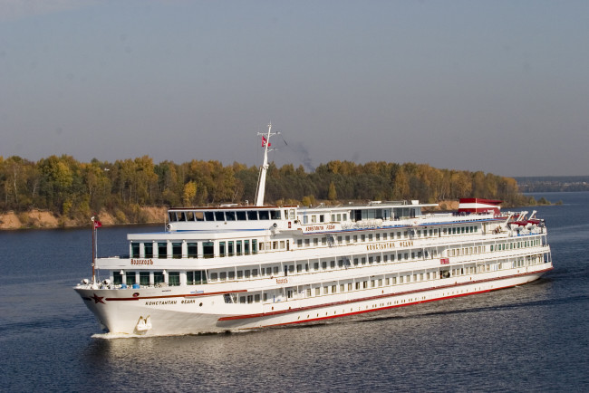 Обои картинки фото константин федин, корабли, теплоходы, круиз, константин, федин, река, теплоход