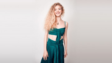 Картинка elena+kampouris+ 2019 девушки -unsort+ блондинки +светловолосые телевидение кино елена кампурис актриса