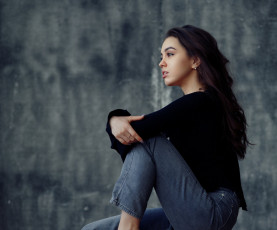 обоя девушки, настя горяева, джинсы, свитер, поза, настя, горяева