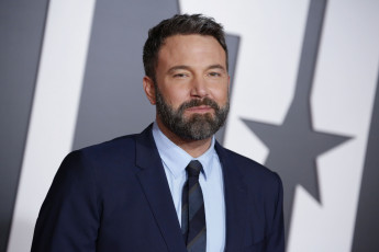 Картинка мужчины ben+affleck актер костюм борода