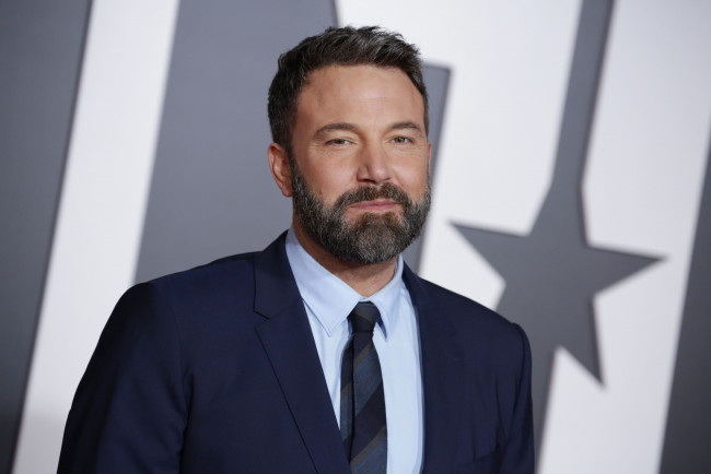 Обои картинки фото мужчины, ben affleck, актер, костюм, борода