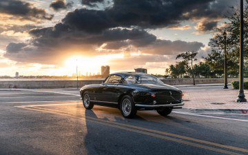 Картинка автомобили ferrari