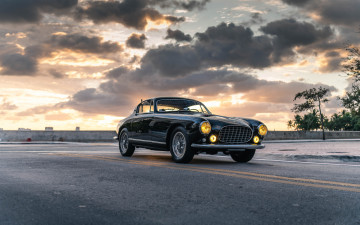 Картинка автомобили ferrari