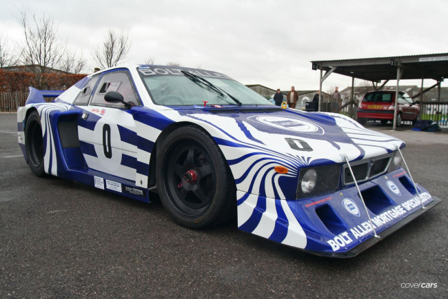 Обои картинки фото автомобили, выставки, уличные, фото, lancia