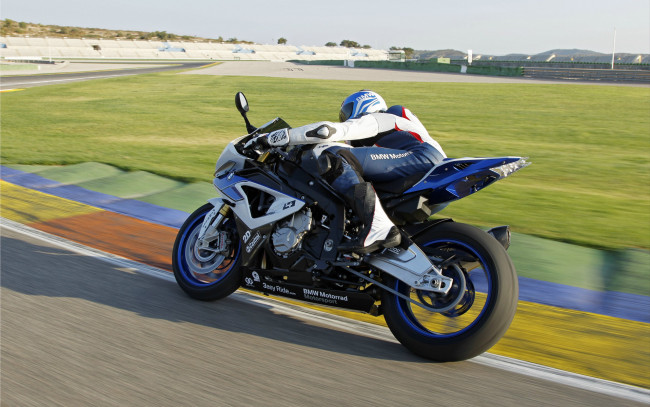 Обои картинки фото спорт, мотоспорт, скорость, трек, гонка