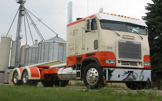 Обои картинки фото автомобили, freightliner