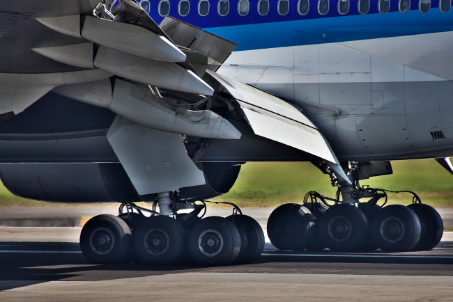 Обои картинки фото авиация, другое, шасси