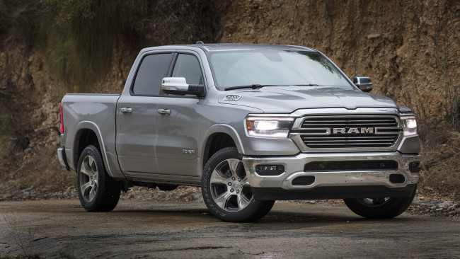 Обои картинки фото dodge ram 1500 laramie 2019, автомобили, ram, 1500, dodge, серый, 2019, laramie, металлик