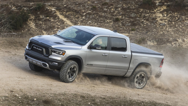 Обои картинки фото dodge ram 1500 rebel 2019, автомобили, ram, dodge, rebel, 1500, серебряный, 2019, металлик