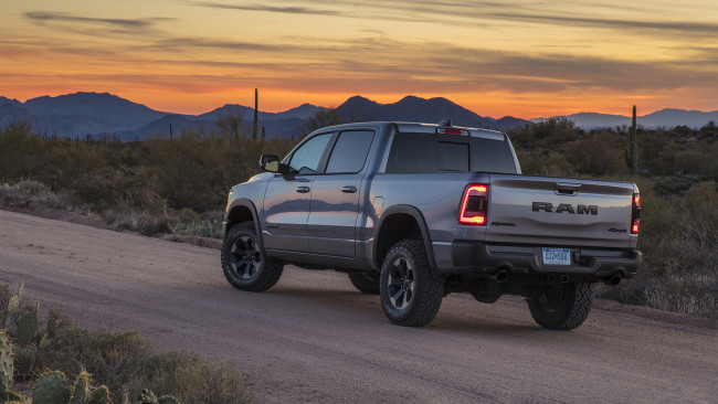 Обои картинки фото dodge ram 1500 rebel 2019, автомобили, ram, серый, 2019, rebel, dodge, 1500