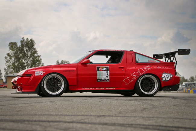 Обои картинки фото автомобили, mitsubishi, mazda