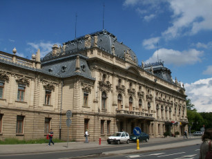 Картинка города здания дома