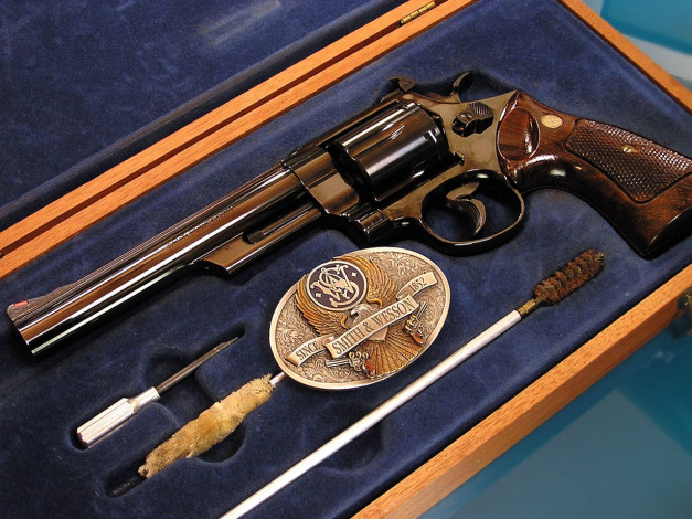 Обои картинки фото оружие, револьверы