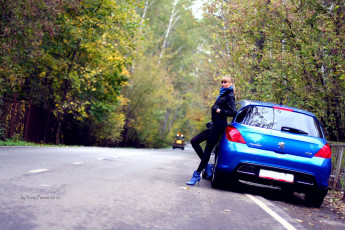 Картинка автомобили авто девушками