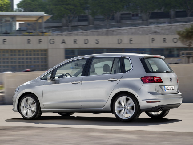 Обои картинки фото автомобили, volkswagen, серый, 2014, tdi, sportsvan, golf