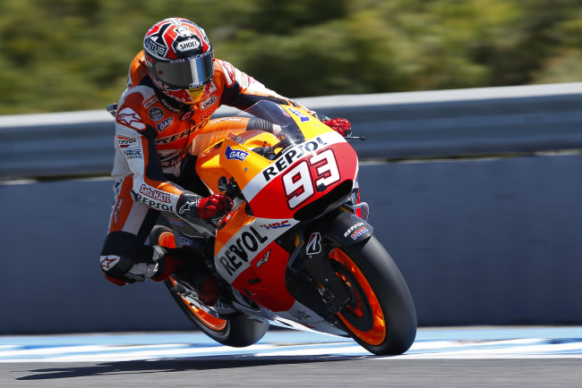 Обои картинки фото marc m&, 225, rquez, спорт, мотоспорт, вираж, экипировка, байк, гонщик, трек