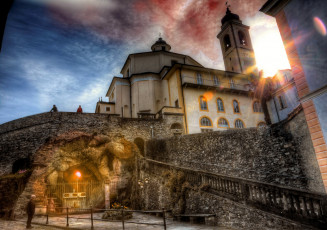 Картинка домодоссола+италия города -+огни+ночного+города огни ночь храм дома италия домодоссола