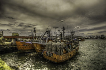 Картинка корабли другое бухта причал рыболовы