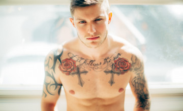 Картинка мужчины -+unsort татуировка мужчина тату парень пресс взгляд смотрит