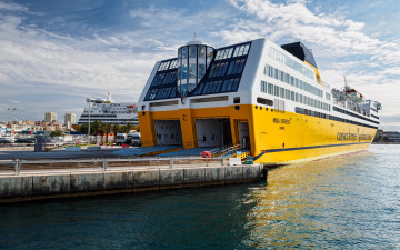 Картинка mega+express корабли грузовые+суда паром причал