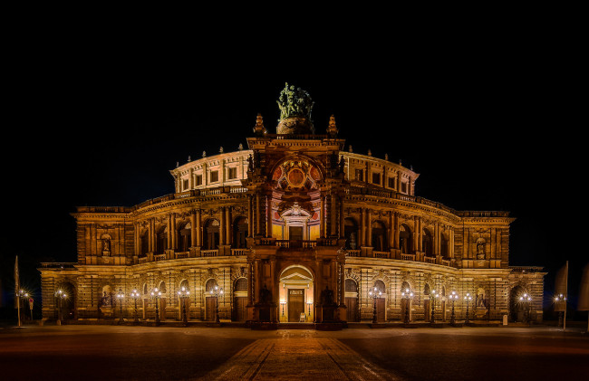 Обои картинки фото dresden,  germany, города, дрезден , германия, ночь, площадь, дворец, огни