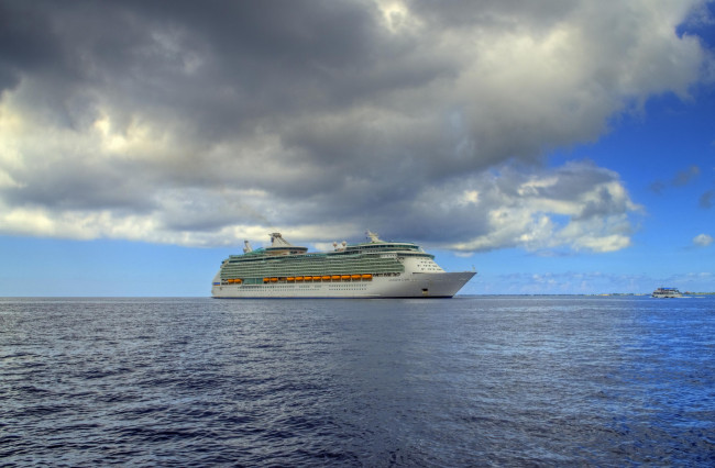 Обои картинки фото navigator of the seas, корабли, лайнеры, круиз, океан, лайнер