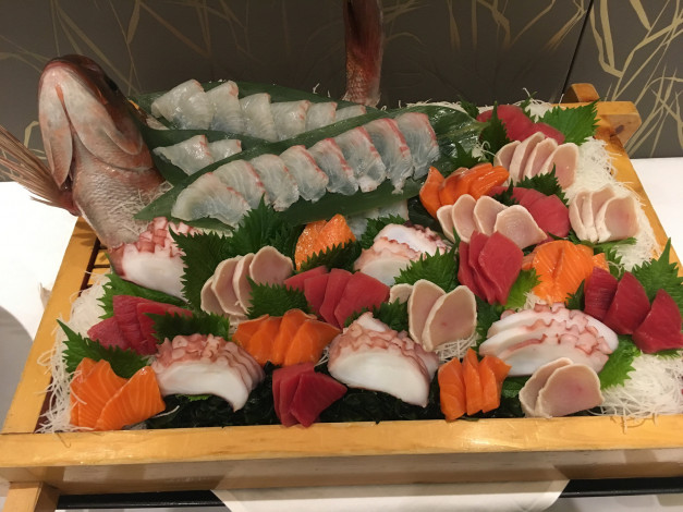 Обои картинки фото еда, рыба,  морепродукты,  суши,  роллы, деликатесы