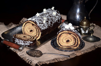 Картинка еда пирожные +кексы +печенье десерт лакомство рулет бисквит