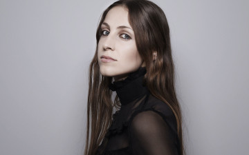 Картинка музыка -другое участница песенного конкурса евровидение 2018 sennek бельгия